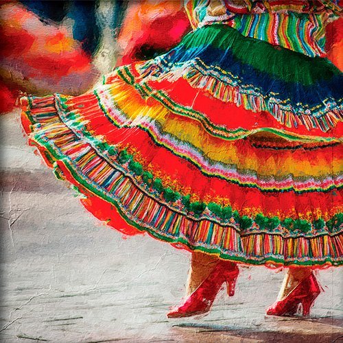 Una mexicana bailando en las fiestas patrias
